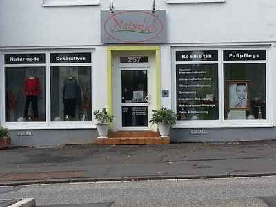 Natürlich Mode und Kosmetik